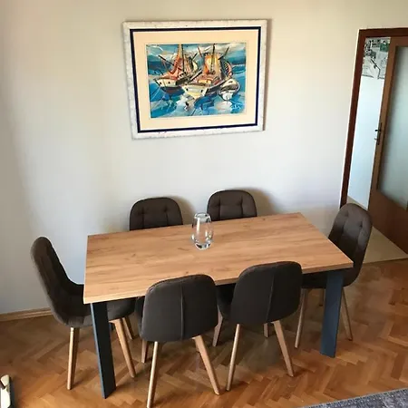 Apartment And Charming In Vantacici