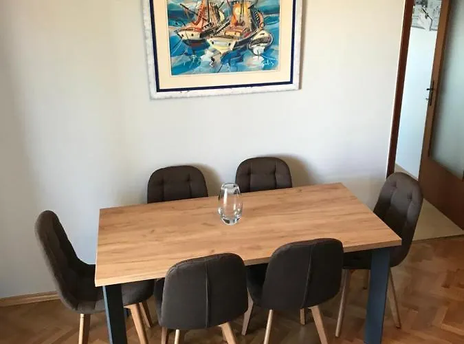 Apartment And Charming In Vantacici